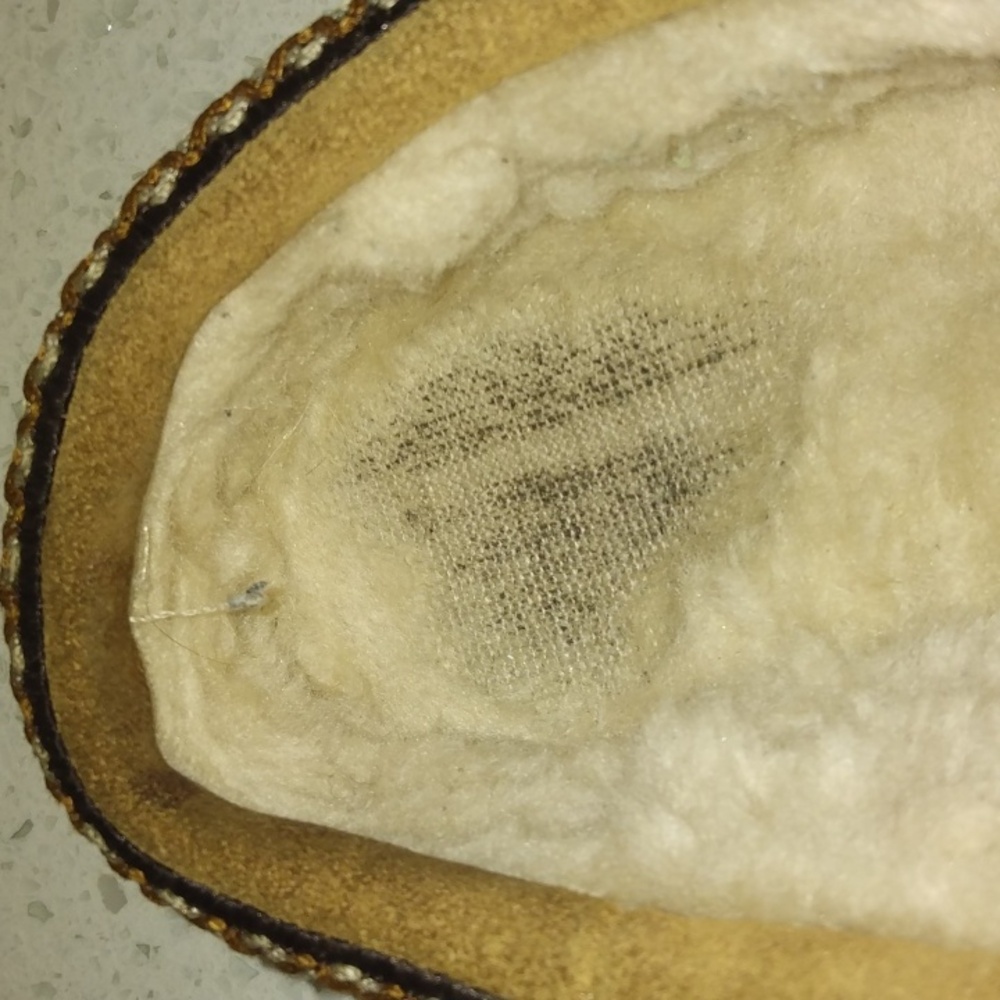 Tasman Slippers - Picture 6 of 12